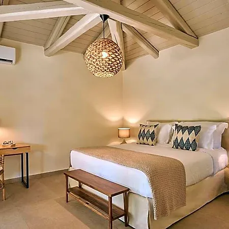 Nikki & Hotel 5*