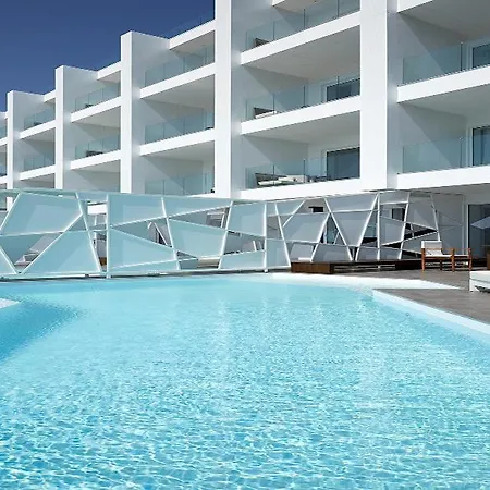 Nikki & Feriested 5*