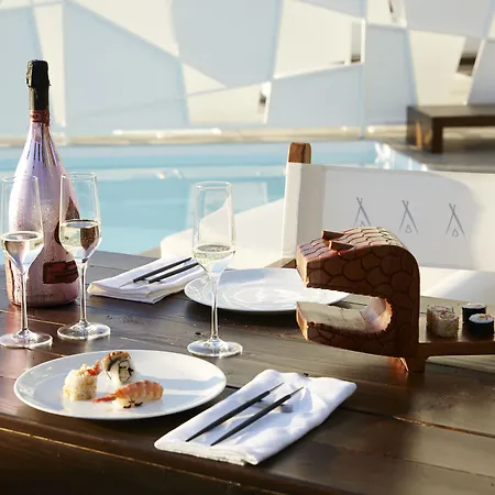 Nikki & 5* Porto Heli